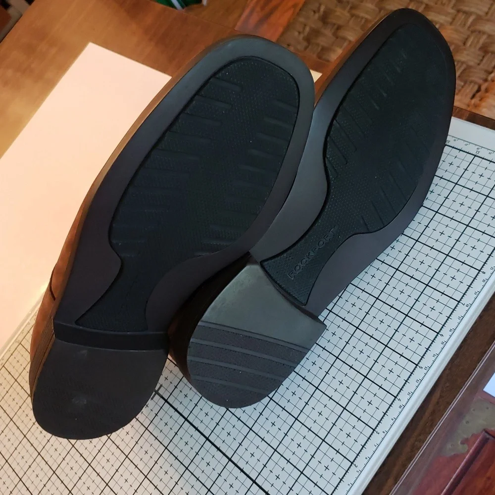 Rockport these oxfords